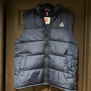Reebok Navy Puffer Vest Large